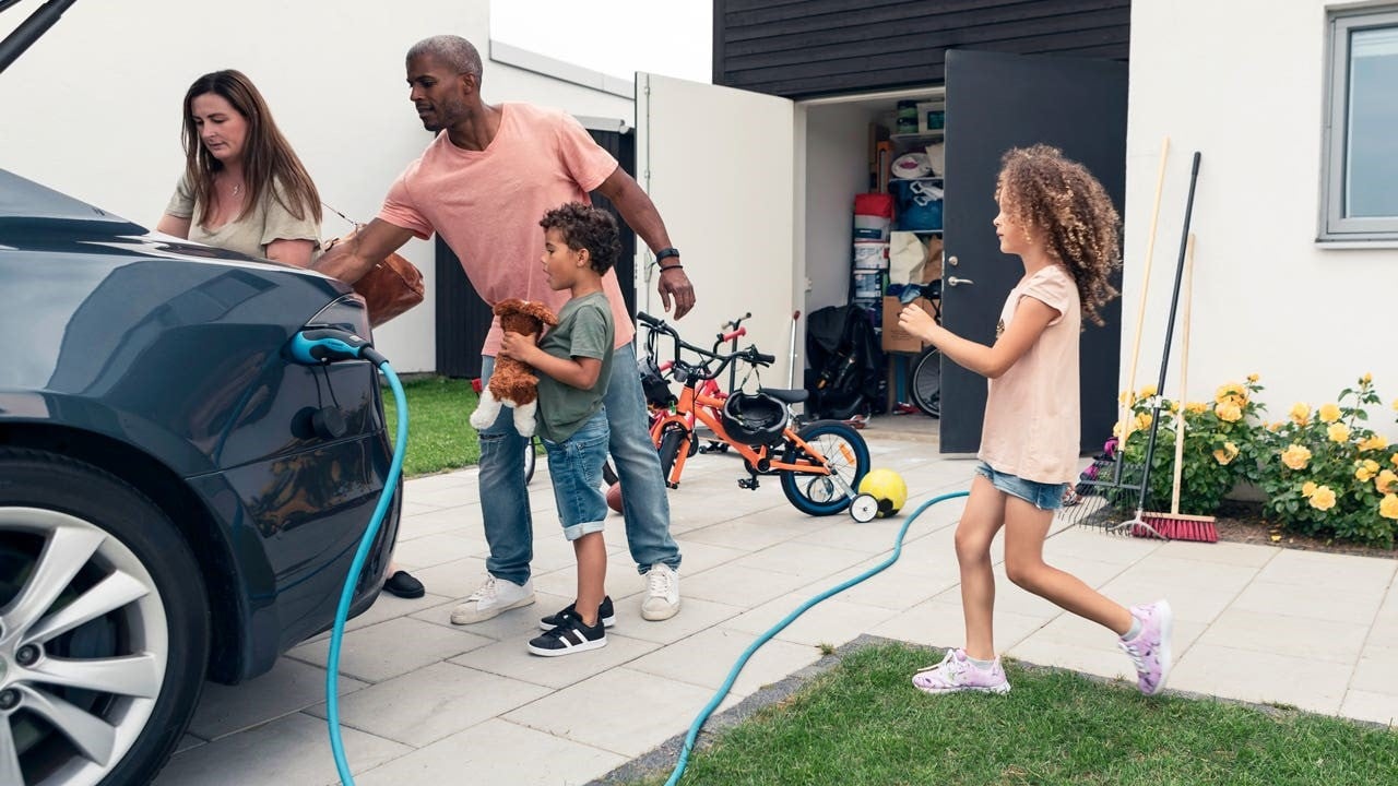 Cost of charging store ev at home